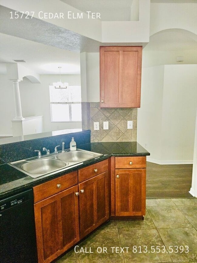 Building Photo - 15727 Cedar Elm Terrace