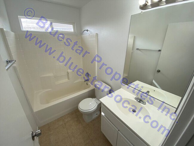 Building Photo - 15096 Roan Cir