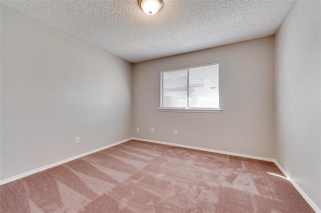 Building Photo - 1122 Rogers Ln