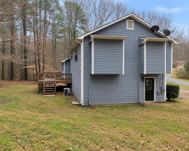 Building Photo - 3904 Welham Green Ct