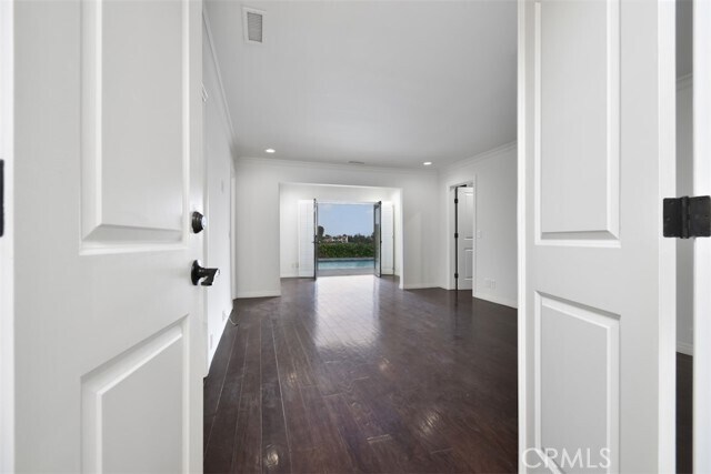 Building Photo - 3358 Red Rose Dr