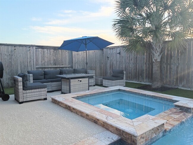 Building Photo - 17815 Gables Bend Dr