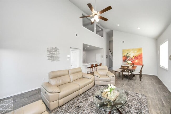 Building Photo - 21303 Bellaria Summit Trail