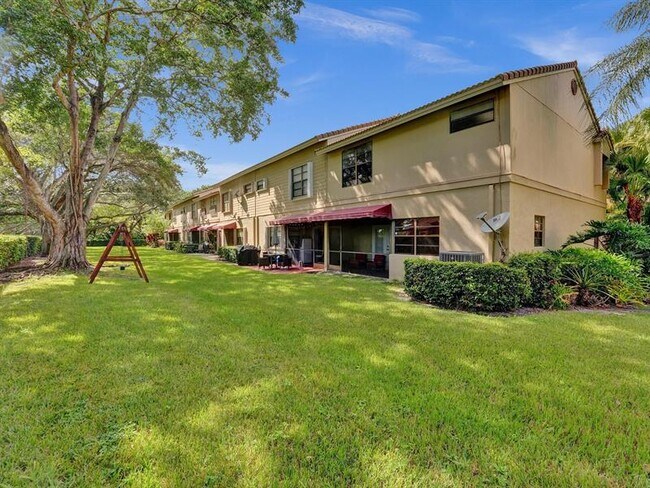 Building Photo - 9113 Vineyard Lake Dr