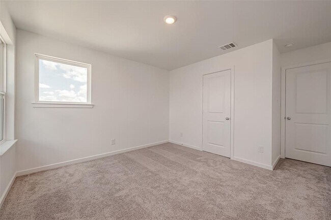 Building Photo - 21807 White Stone Creek Dr