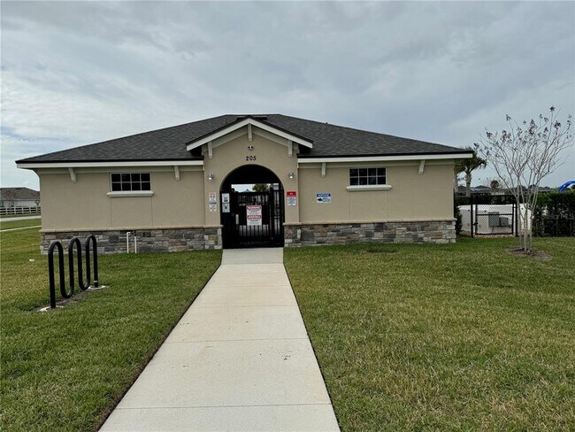 Building Photo - 4510 Rapallo Ave