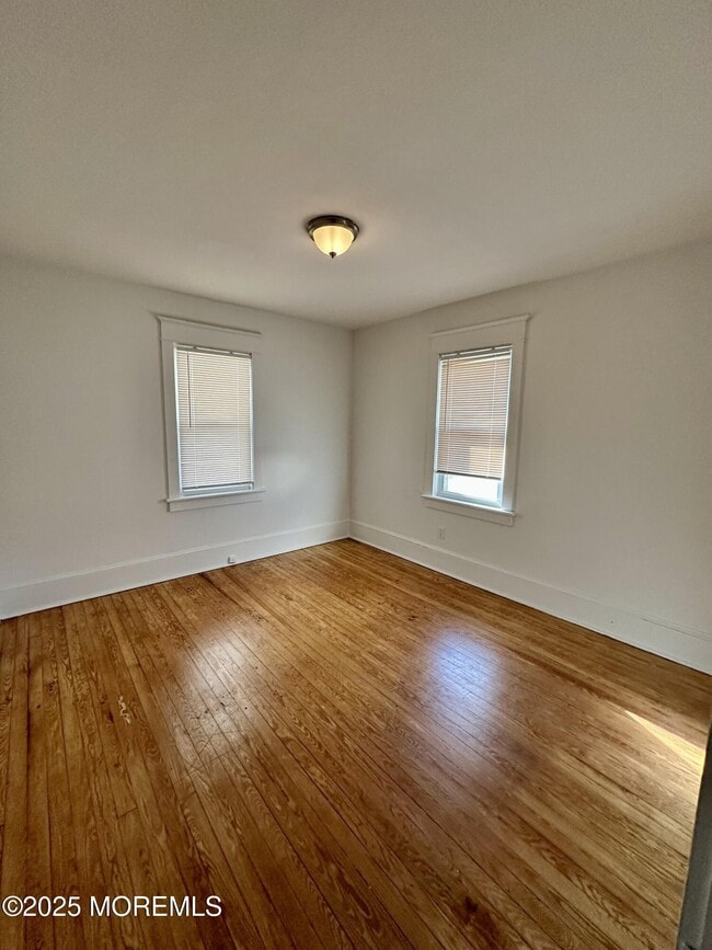 Building Photo - 139 Otis Ave