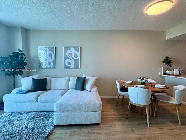 Building Photo - 333 NE 24th St