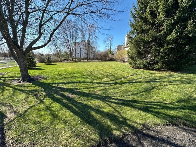 Building Photo - 21 Sanderling Ave