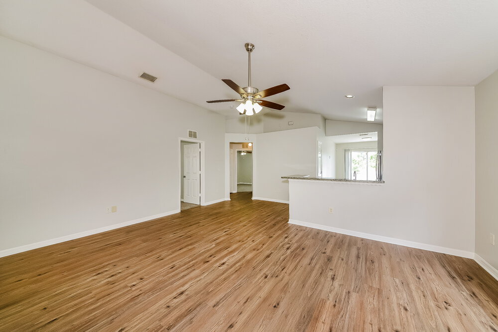 Building Photo - 727 Cristelle Jean Dr