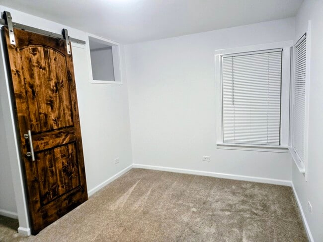 Building Photo - 3803 N Pacific Ave