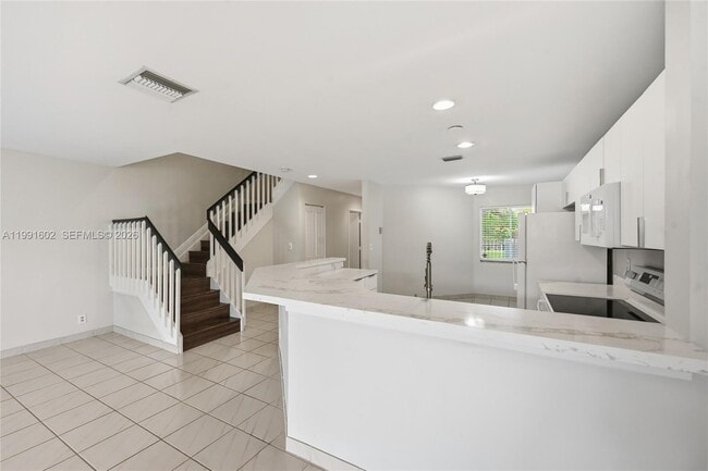 Building Photo - 6215 Old Court Rd