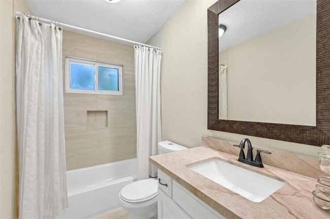 Building Photo - 8306 Wind Forest Dr