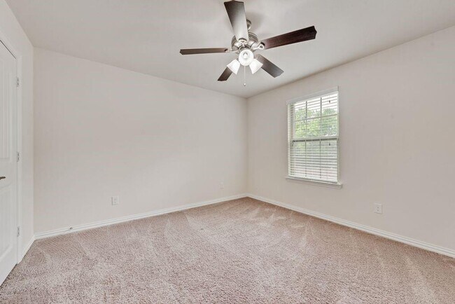 Building Photo - 1398 Caspian Dr