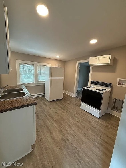 Building Photo - 323 Columbus St