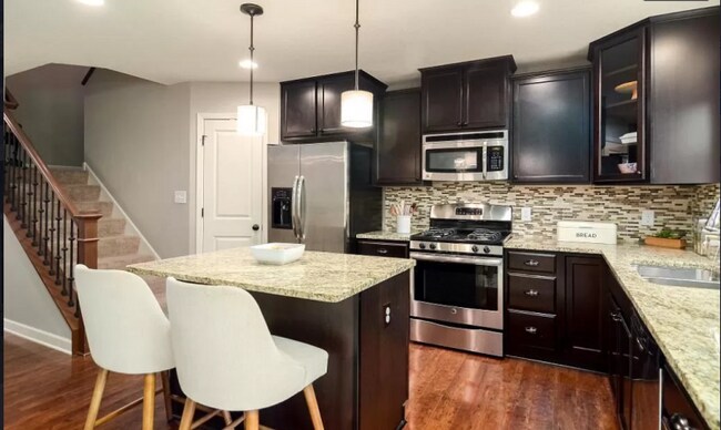 Building Photo - 3275 Red Oak Trail