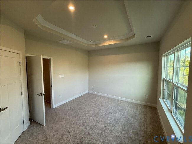 Building Photo - 1013 Arborway Ln