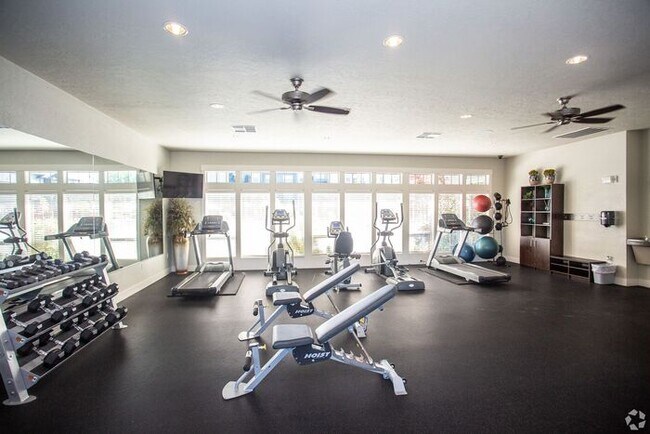 Building Photo - The Madison Courtyard