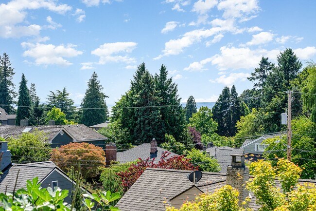 Building Photo - 4bd/3ba Seattle Home