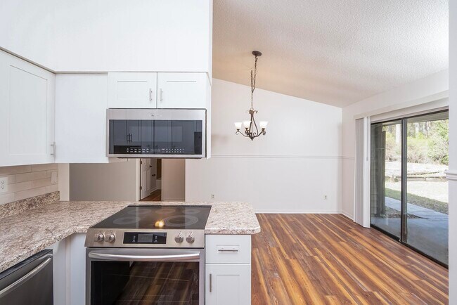 Building Photo - 1232 S Winterhawk Dr