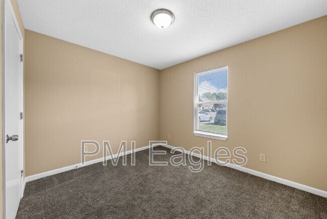 Building Photo - 3284 Tower Dr