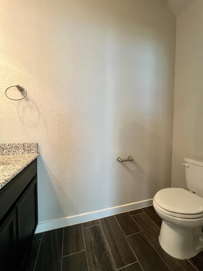 Building Photo - 374 Creekside Curve