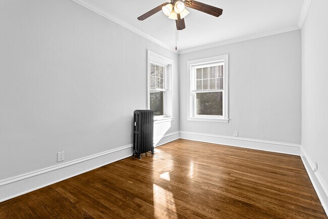 Building Photo - 6110 N Winthrop Ave