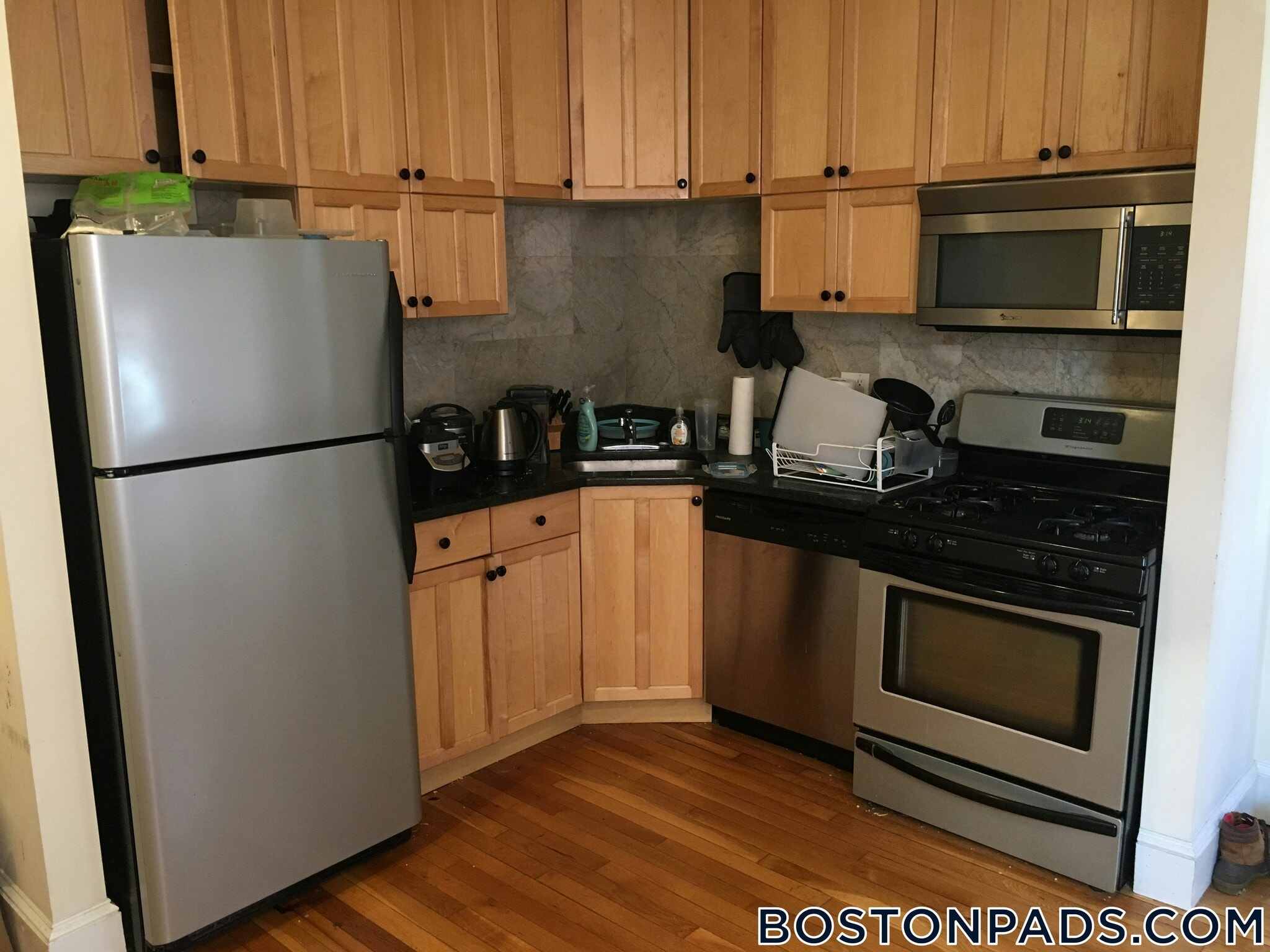 Building Photo - 191 Winthrop Rd