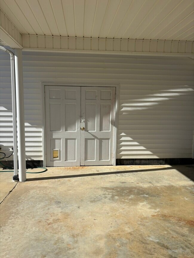 Building Photo - 2314 Hannah Creek Rd