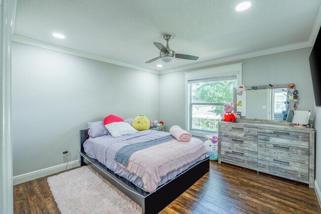 Building Photo - Gorgeous 4bed/3bath home FOR RENT at Winte...