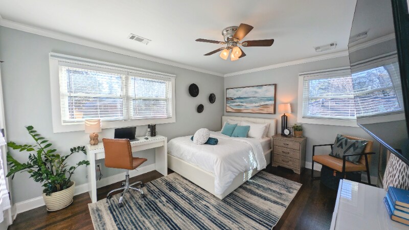 Building Photo - 831 Parkway Dr