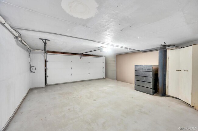 Building Photo - 51 Bellwood Dr
