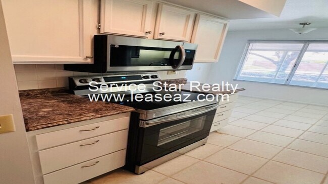 Building Photo - 17230 N Palo Verde Dr