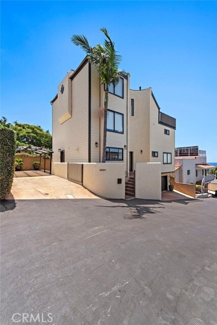 Building Photo - 32041 Point Pl