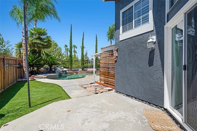 Building Photo - 41495 Avenida De La Reina
