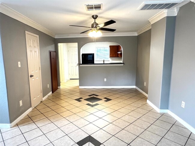 Building Photo - 2110 Turner Dr