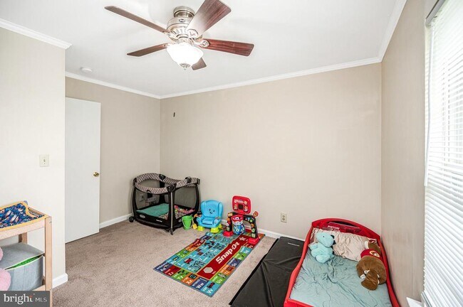 Building Photo - 75 Fern Oak Cir