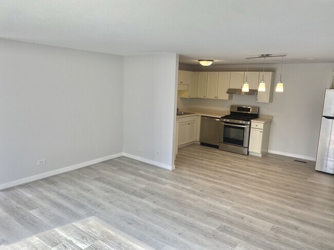 Building Photo - 214 Barcliffe Ln