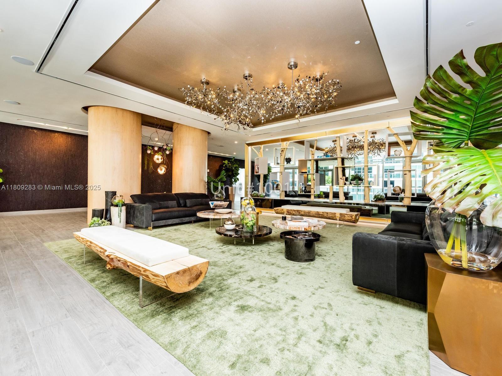 Building Photo - 488 NE 18th St