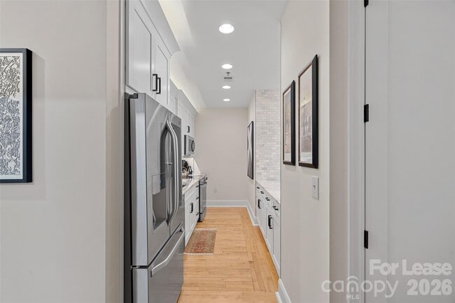 Building Photo - 310 Arlington Ave