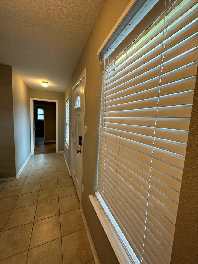 Building Photo - 2226 Hawk Meadows