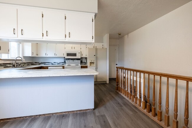 Building Photo - 4 BED 2 BATH HOME WITH BONUS ROOM IN IDAHO FALLS