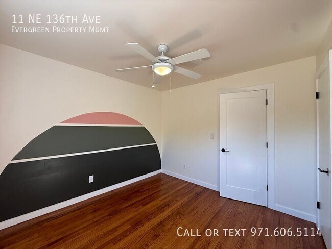 Building Photo - 11 NE 136th Ave