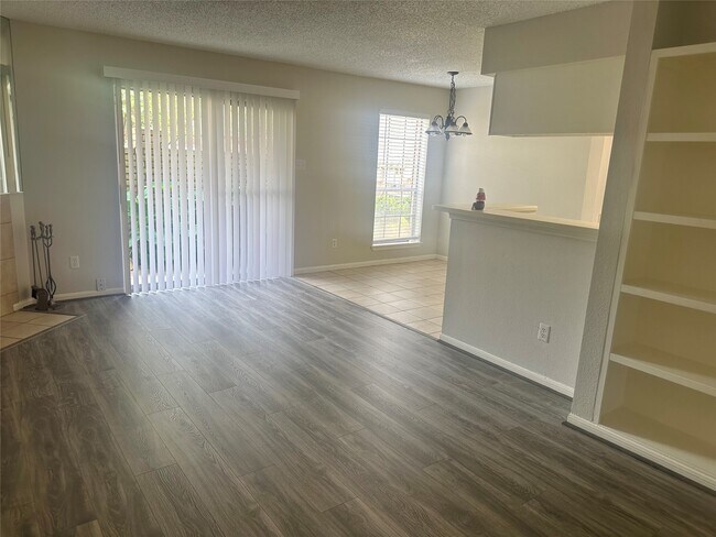 Building Photo - 2120 El Paseo St