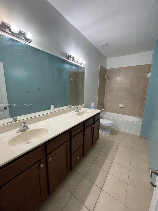 Building Photo - 9244 SW 227th Ln