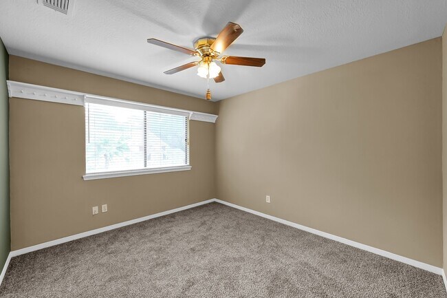 Building Photo - 3519 El James Dr