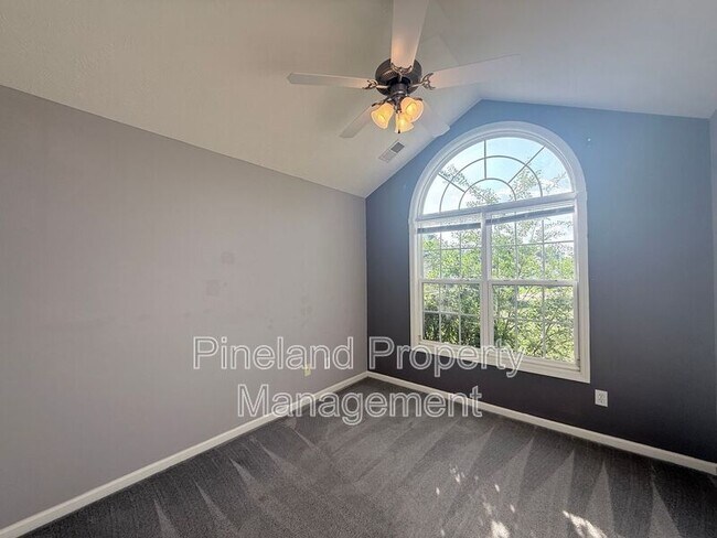 Building Photo - 641 Corsegan Rd