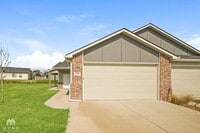 Building Photo - 5788 E Bristol Cir