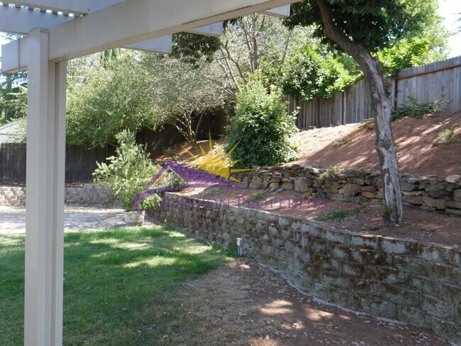 Building Photo - 1646 Hedland Pl