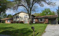 Building Photo - 1409 Mills Dr